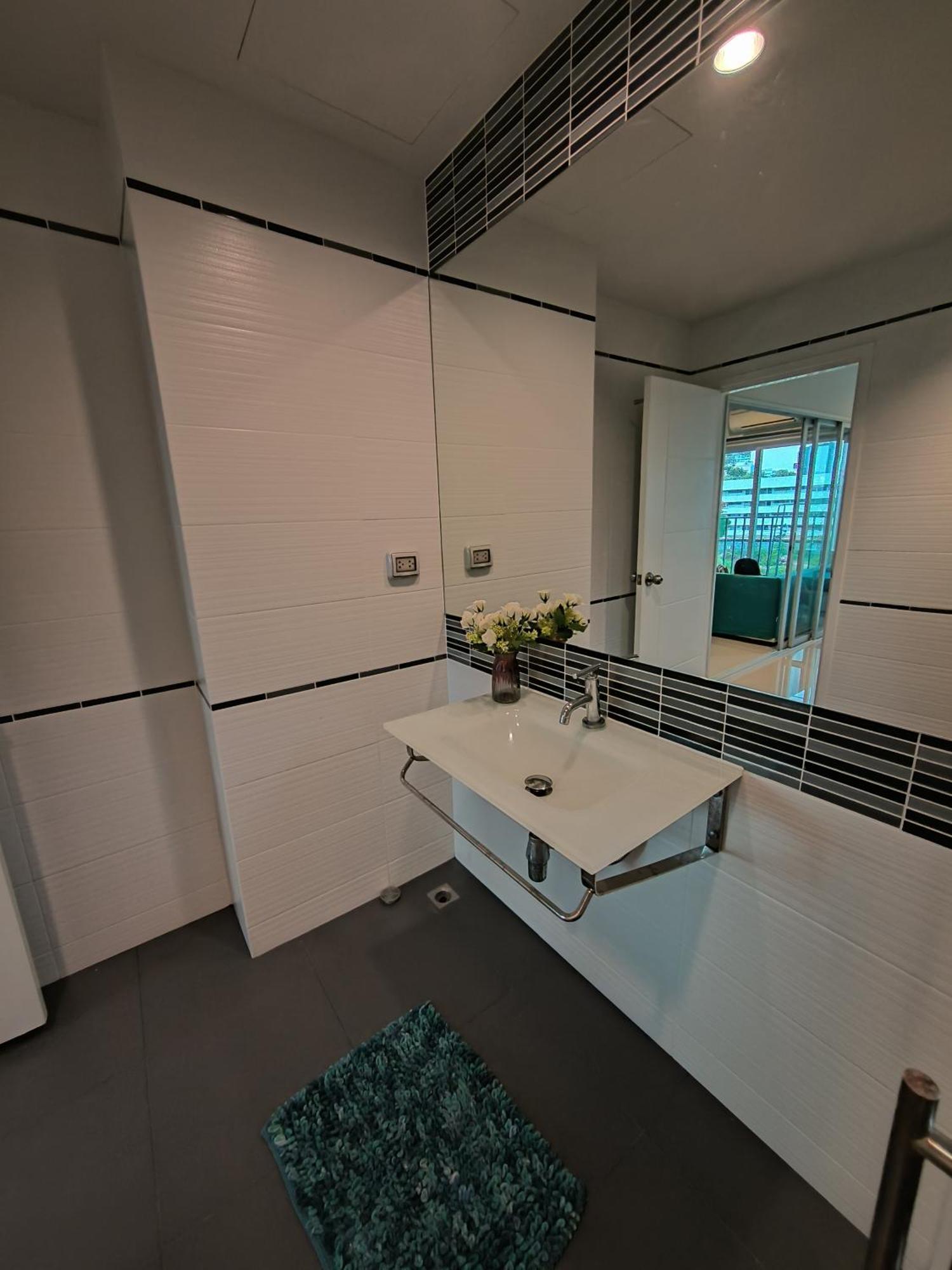Centric Sea Pattaya Bed & Breakfast Exterior foto